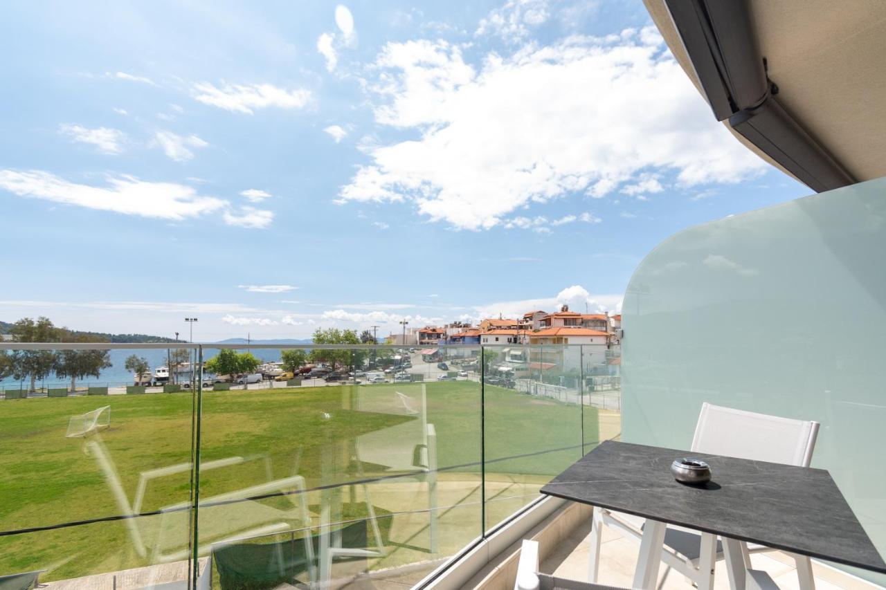 Thetis Boutique Apartments Neos Marmaras Bagian luar foto