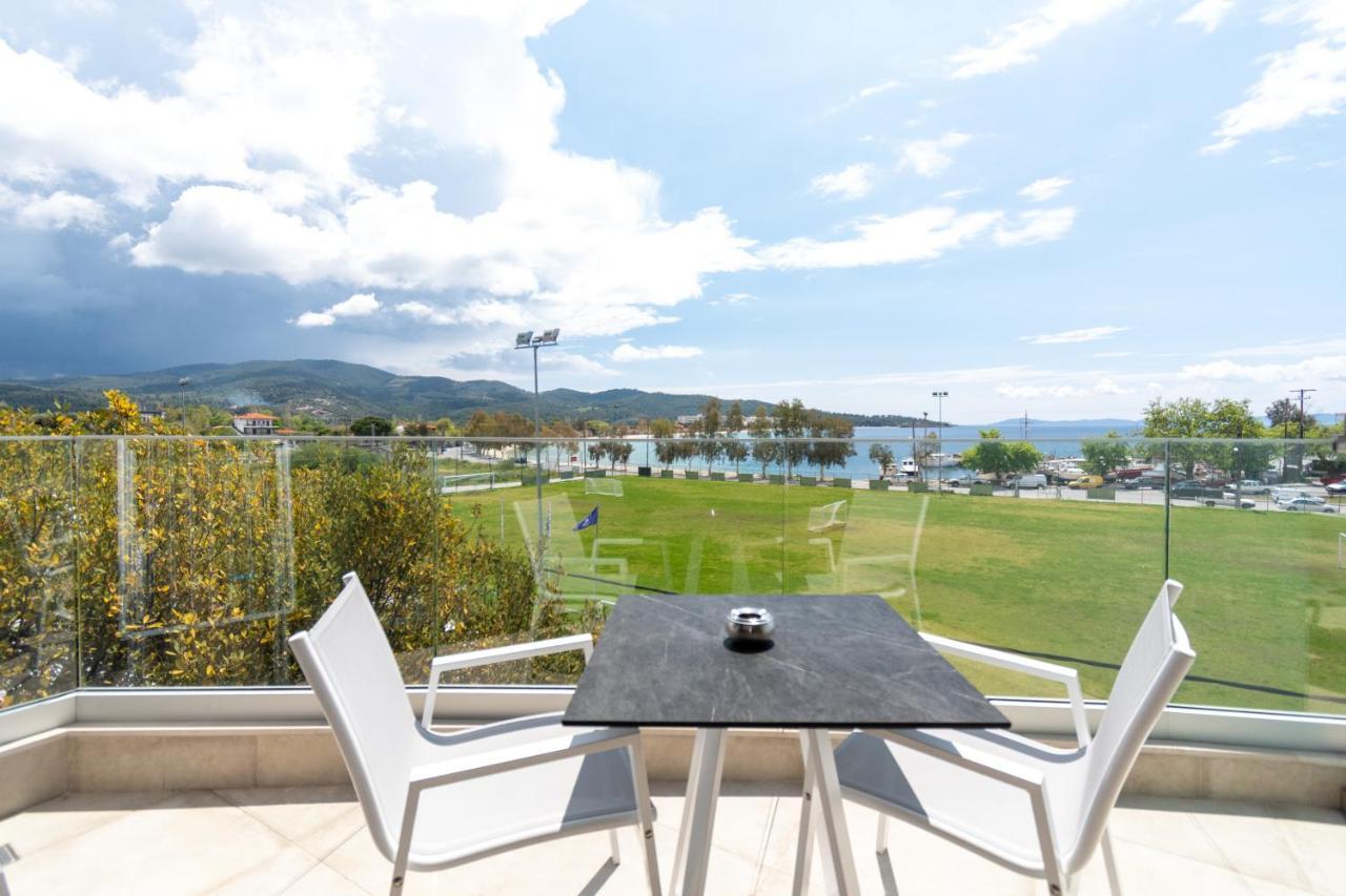 Thetis Boutique Apartments Neos Marmaras Bagian luar foto