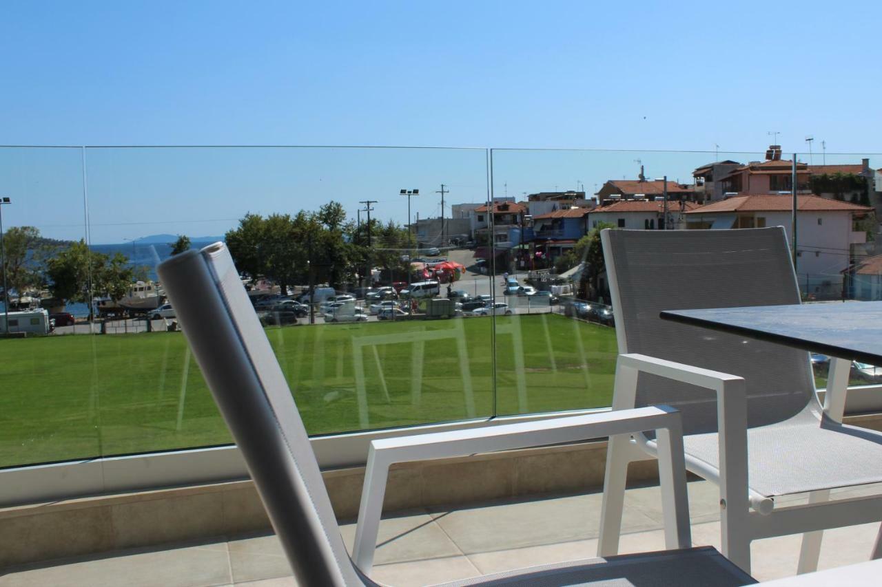 Thetis Boutique Apartments Neos Marmaras Bagian luar foto